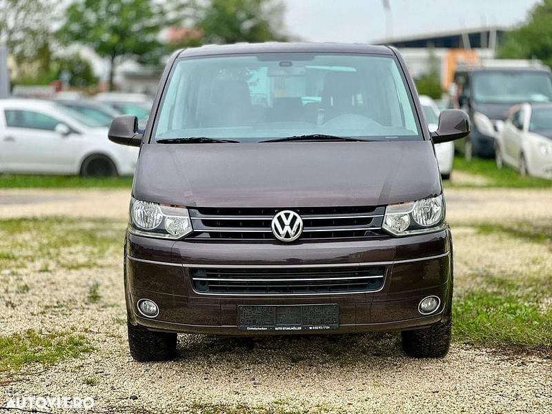Culoaremaro Utilizat 2011 VW Multivan Van | 15.750 EUR (Super Preț) - Imagine 1/4