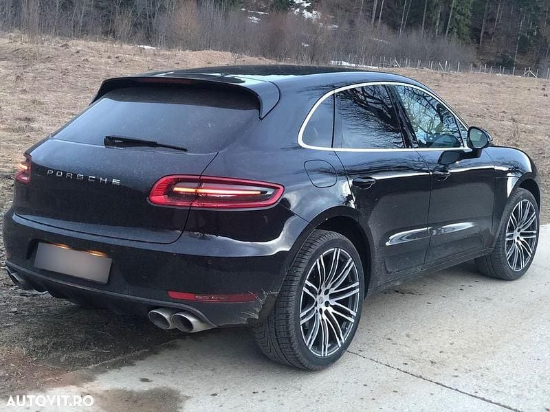 Second-hand Porsche Macan 258 CP (189 kW) 2016 Culoarenegru SUV