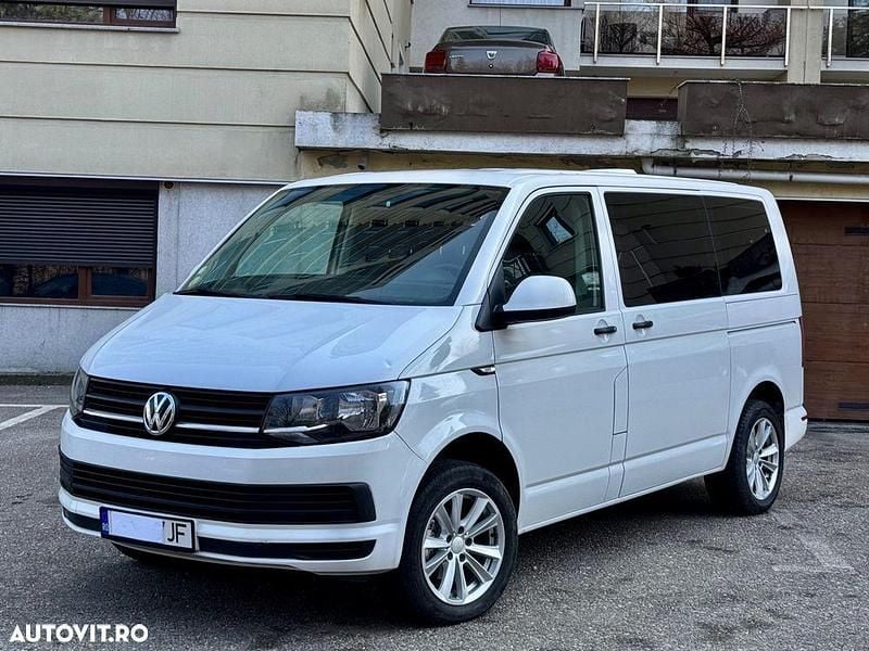 Second-hand VW Transporter Exclusive 150 CP (110 kW) 2017 Culoarealb Van