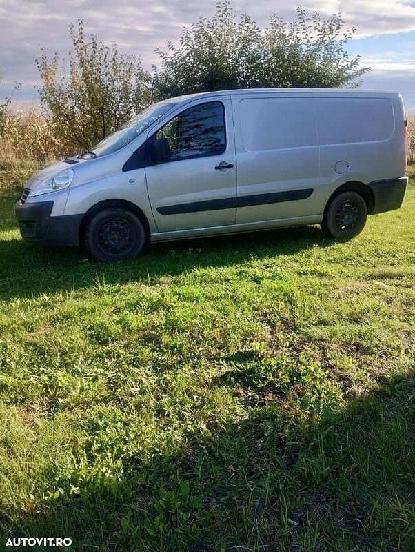 Culoaregri Utilizat 2012 Peugeot Expert Tendance Van | 5.600 EUR - Imagine 1/4