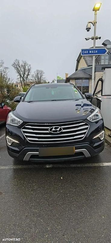 Culoarenegru Utilizat 2016 Hyundai Santa Fe SUV | 15.500 EUR (Preț bun) - Imagine 1/4