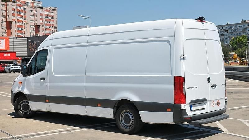 Second-hand Mercedes Sprinter 164 CP (120 kW) 2019 Alb Van