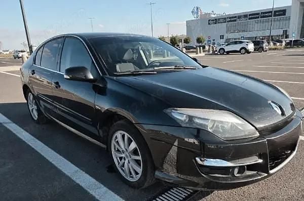 Second-hand Renault Laguna III GT-Line 175 CP (128 kW) 2010 Negru Hatchback