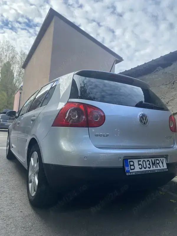 Utilizat 2008 VW Golf V | 3.800 EUR (Puțin scump) - Imagine 1/4