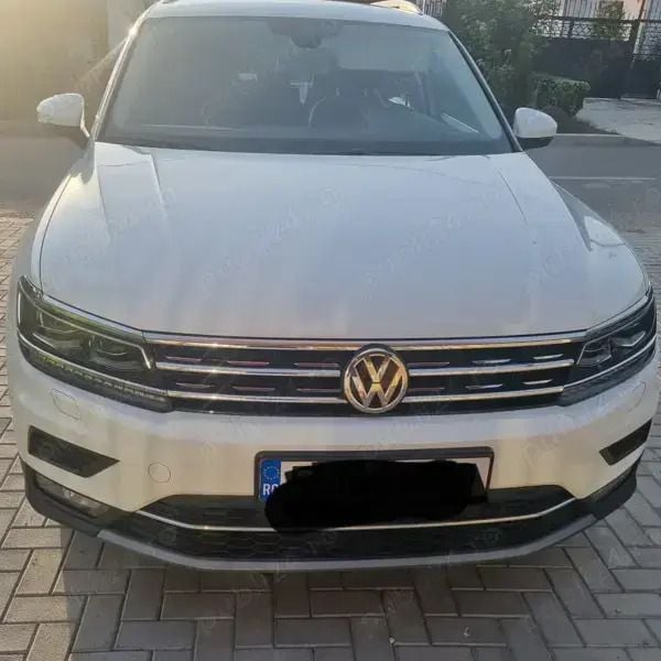 Alb Utilizat 2020 VW Tiguan SUV | 20.000 EUR (Super Preț) - Imagine 1/4