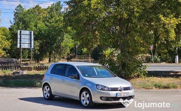 Argintiu Utilizat 2012 VW Golf VI Hatchback | 6.290 EUR (Preț OK) - Imagine 1/4