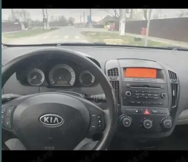 Utilizat 2008 Kia Ceed 2 Berlinǎ | 1.000 EUR (Super Preț) - Imagine 1/4