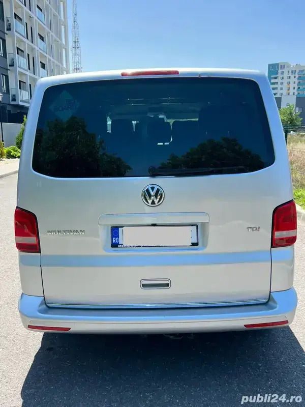 Second-hand VW T5 180 CP (132 kW) 2013 Gri Van