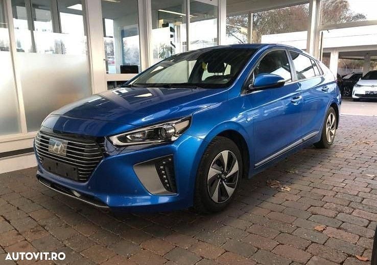 Second-hand Hyundai Ioniq 105 CP (77 kW) 2017 Culoarealbastru Hatchback