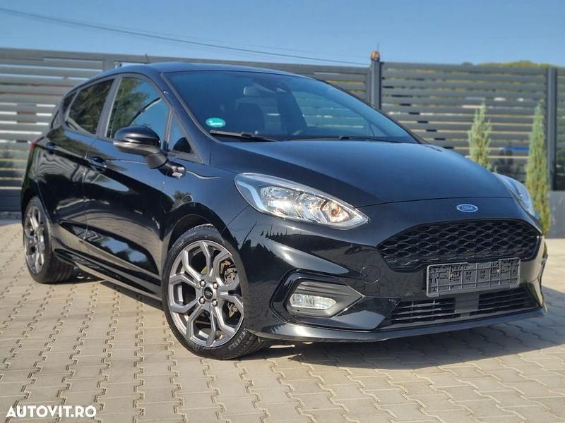 Negru Utilizat 2018 Ford Fiesta ST-Line Hatchback | 8.499 EUR (Preț OK) - Imagine 1/4
