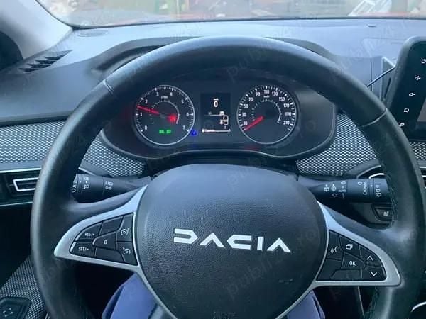 Utilizat 2023 Dacia Jogger Extreme Hatchback | 14.700 EUR - Imagine 1/4