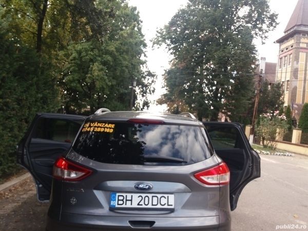 Gri Utilizat 2014 Ford Kuga SUV | 10.550 EUR (Preț OK) - Imagine 1/4