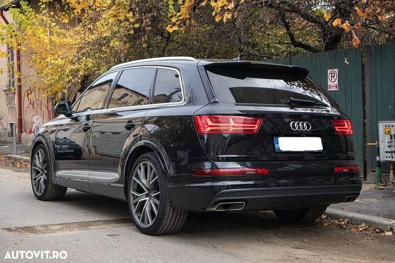 Second-hand Audi Q7 272 CP (200 kW) 2017 Negru SUV