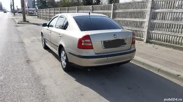 Maro Utilizat 2005 Skoda Octavia Berlinǎ | 2.500 EUR (Preț OK) - Imagine 1/4