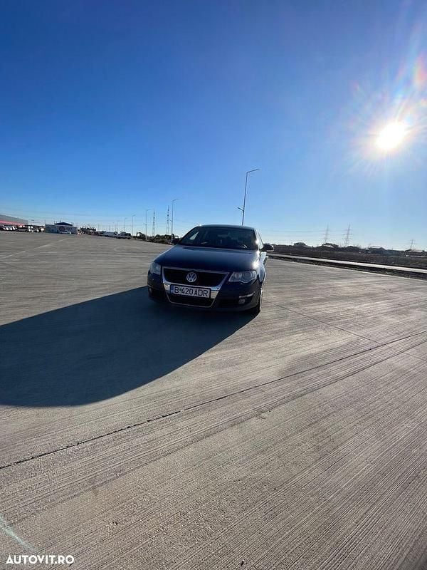 Second-hand VW Passat Comfortline 150 CP (110 kW) 2007 Culoarealbastru Berlinǎ