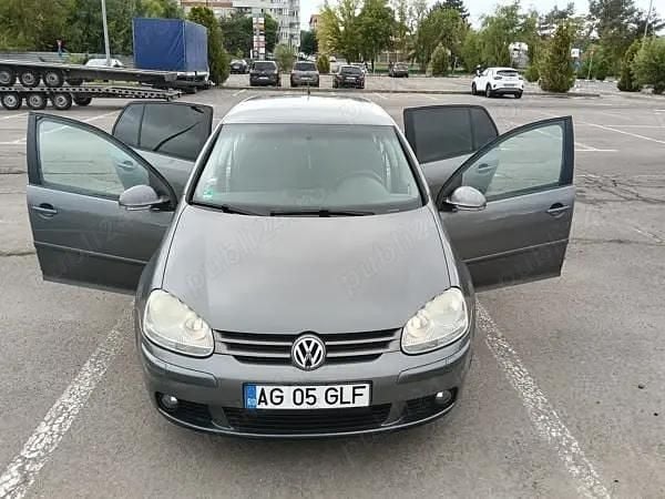 Utilizat 2007 VW Golf V Hatchback | 2.500 EUR (Preț OK) - Imagine 1/4