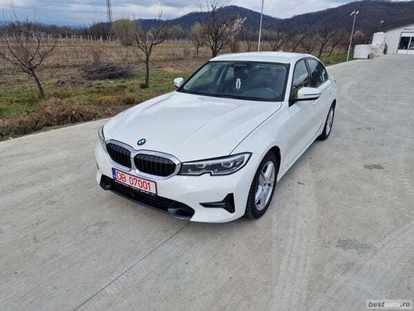 Alb Utilizat 2019 BMW 330 Sport Line Berlinǎ | 29.990 EUR (Super Preț) - Imagine 1/4