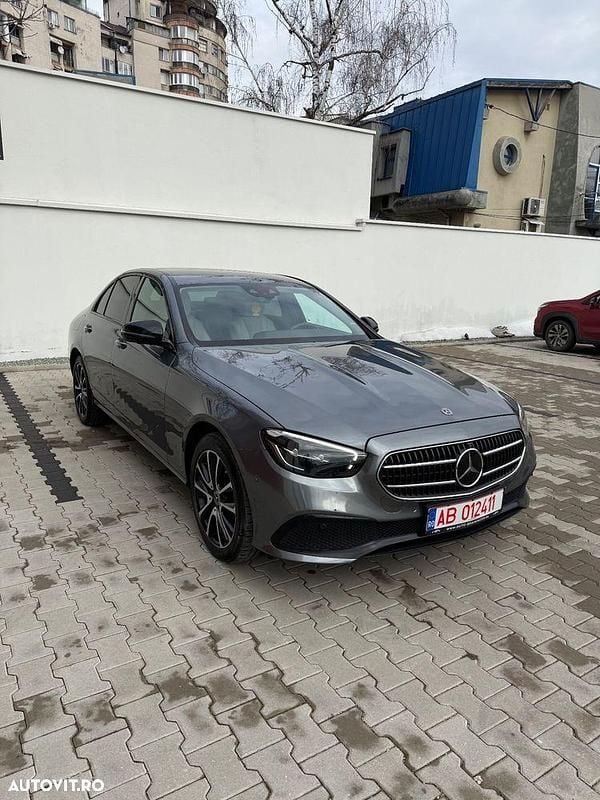 Second-hand Mercedes E220 Avantgarde 194 CP (142 kW) 2021 Culoaregri Berlinǎ
