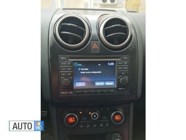 Second-hand Nissan Qashqai 131 CP (96 kW) 2012 Negru SUV