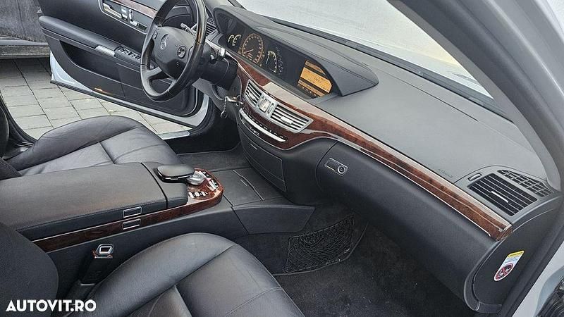 Gri Utilizat 2007 Mercedes S320 Berlinǎ | 8.500 EUR - Imagine 1/4