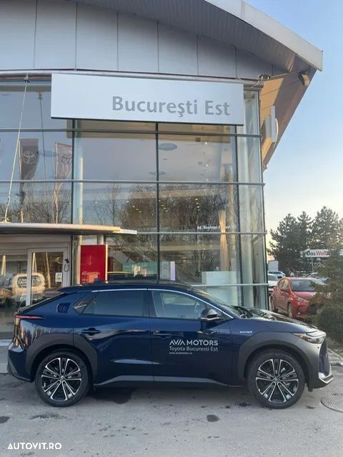 Albastru Utilizat 2022 Toyota bZ4X Luxury SUV | 33.320 EUR (Preț bun) - Imagine 1/4