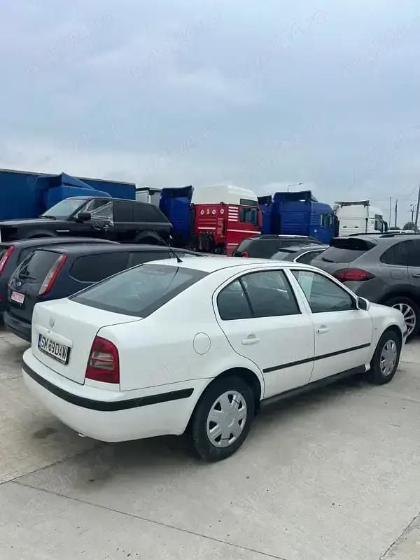 Utilizat 2002 Skoda Octavia Berlinǎ | 1.450 EUR (Preț OK) - Imagine 1/4