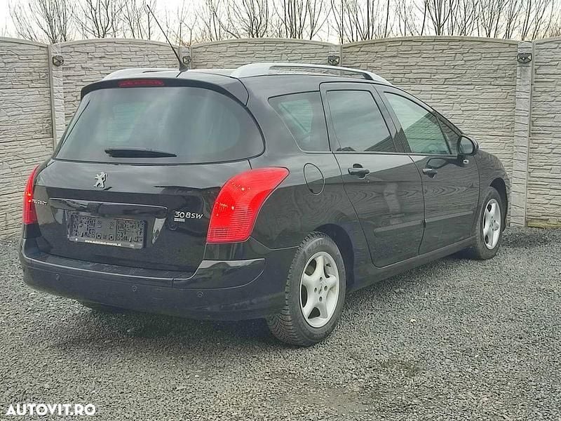 Second-hand Peugeot 308 112 CP (82 kW) 2012 Culoarenegru Break