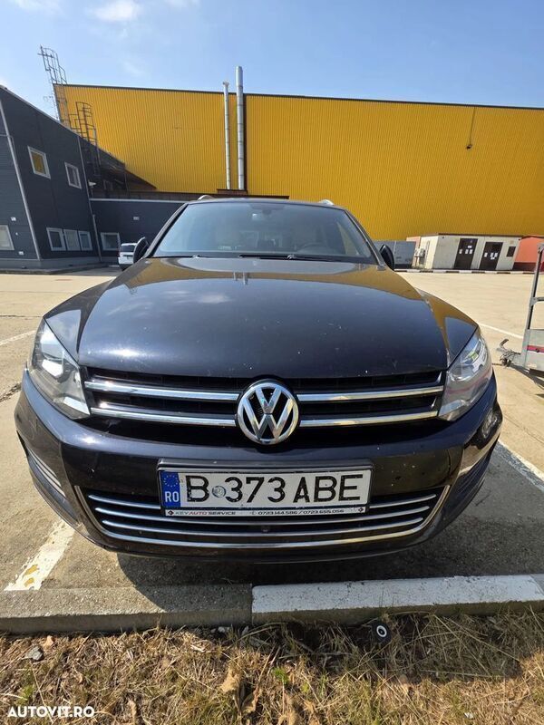 Negru Utilizat 2011 VW Touareg Terrain Tech SUV | 11.950 EUR (Puțin scump) - Imagine 1/4