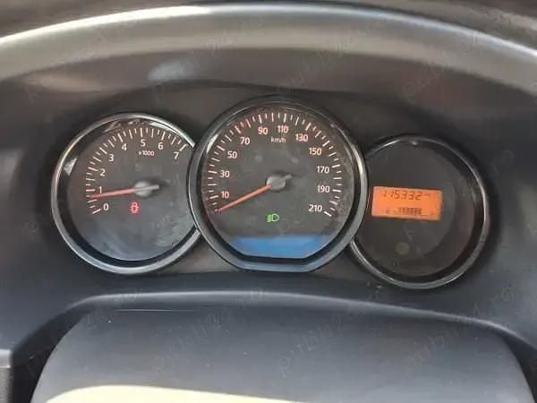 Utilizat 2015 Dacia Logan MCV Break | 3.500 EUR (Preț bun) - Imagine 1/4