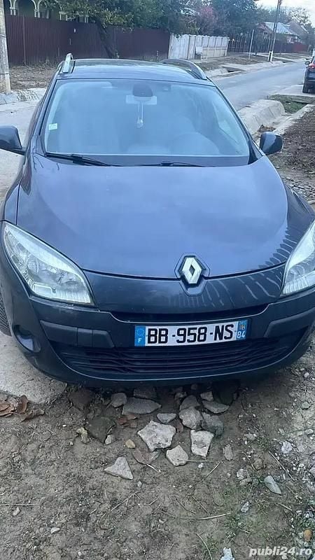 Utilizat 2010 Renault Mégane III | 3.000 EUR (Preț OK) - Imagine 1/4