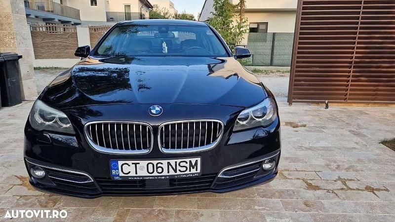 Culoarenegru Utilizat 2016 BMW 525 Luxury Line Break | 15.000 EUR (Puțin scump) - Imagine 1/4