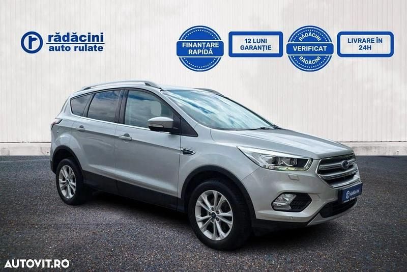 Gri Utilizat 2019 Ford Kuga SUV | 18.650 EUR (Puțin scump) - Imagine 1/4