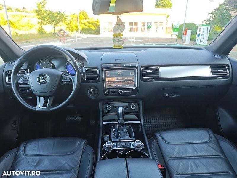Second-hand VW Touareg 204 CP (150 kW) 2015 Culoarenegru SUV