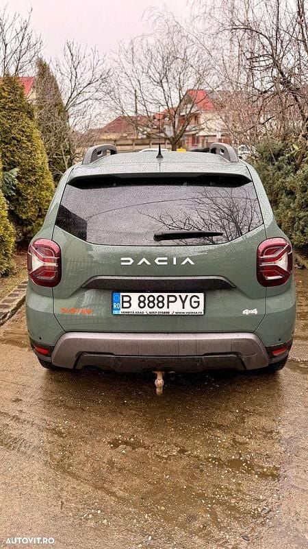 Second-hand Dacia Duster Extreme 150 CP (110 kW) 2023 Culoareverde SUV