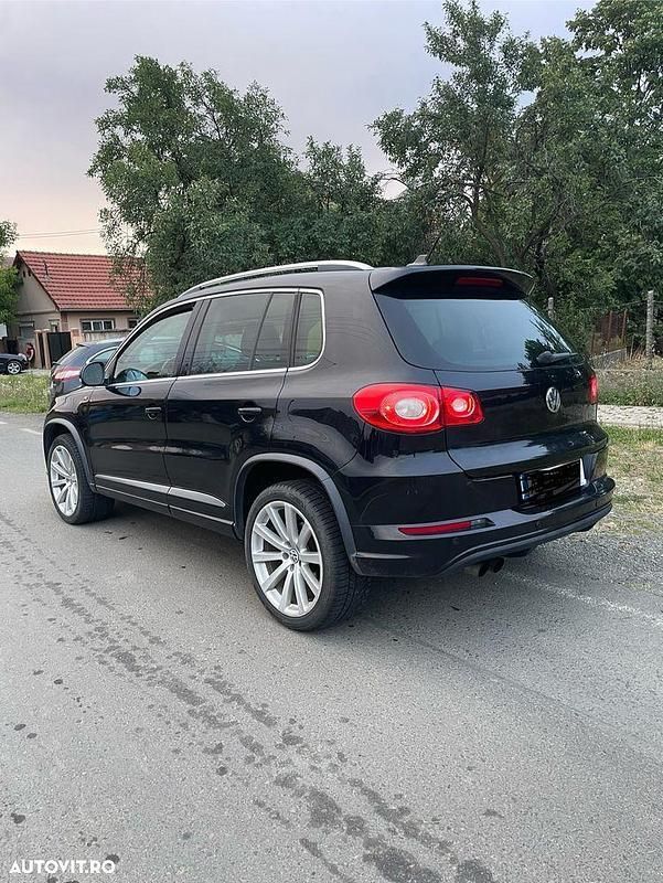 Negru Utilizat 2009 VW Tiguan SUV | 7.300 EUR (Preț OK) - Imagine 1/4