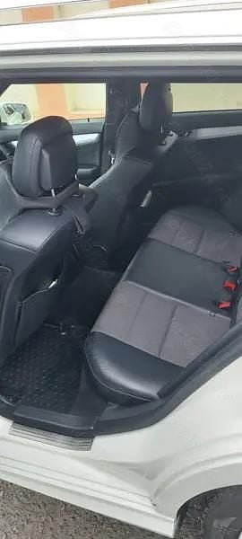 Second-hand Mercedes C220 170 CP (125 kW) 2010 Alb Break