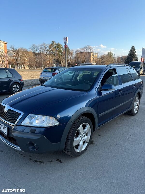 Albastru Utilizat 2008 Skoda Octavia Elegance Break | 3.200 EUR (Preț bun) - Imagine 1/4