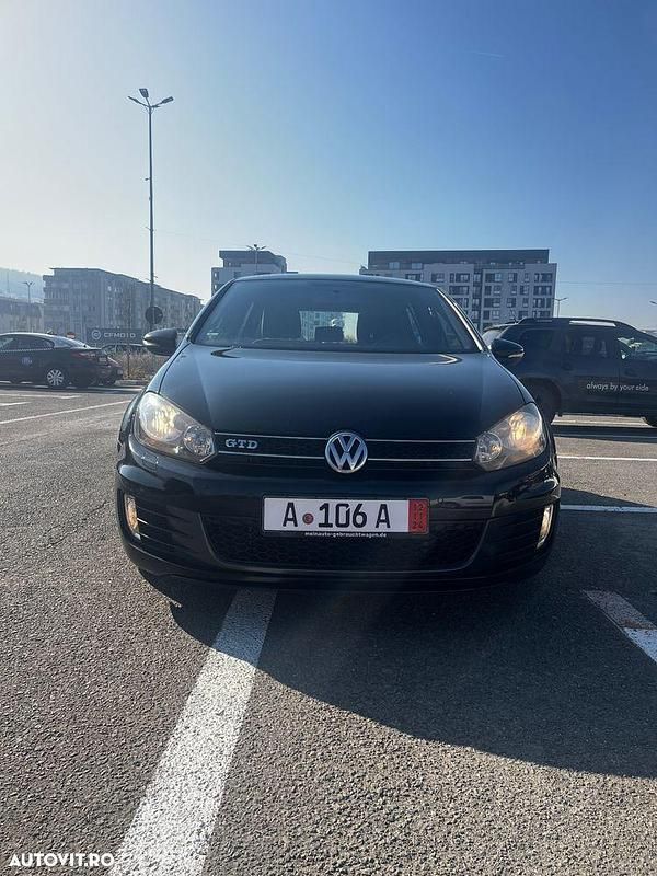 Culoarenegru Utilizat 2012 VW Golf VII GTD Hatchback | 5.999 EUR (Preț OK) - Imagine 1/4