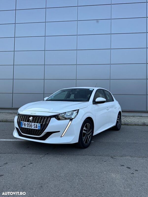 Alb Utilizat 2020 Peugeot 208 Allure Hatchback | 9.780 EUR (Preț bun) - Imagine 1/4