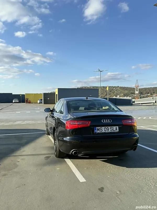 Utilizat 2015 Audi A6 Berlinǎ | 14.800 EUR (Puțin scump) - Imagine 1/4