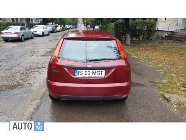 Visiniu Utilizat 2001 Ford Focus Berlinǎ | 1.250 EUR (Preț OK) - Imagine 1/4