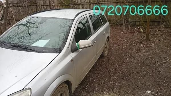 Second-hand Opel Astra 110 CP (80 kW) 2008 Gri Break