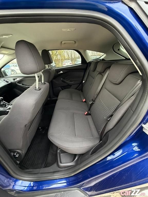 Second-hand Ford Focus Titanium 125 CP (91 kW) 2015 Albastru Berlinǎ