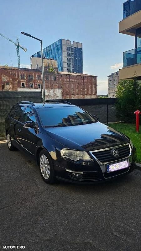 Culoarenegru Utilizat 2010 VW Passat Break | 2.900 EUR (Super Preț) - Imagine 1/4