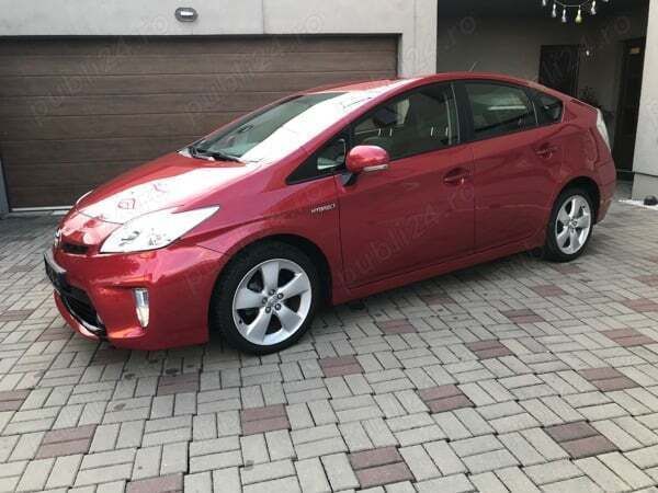 Rosu Utilizat 2012 Toyota Prius Hatchback | 11.900 EUR (Preț OK) - Imagine 1/4