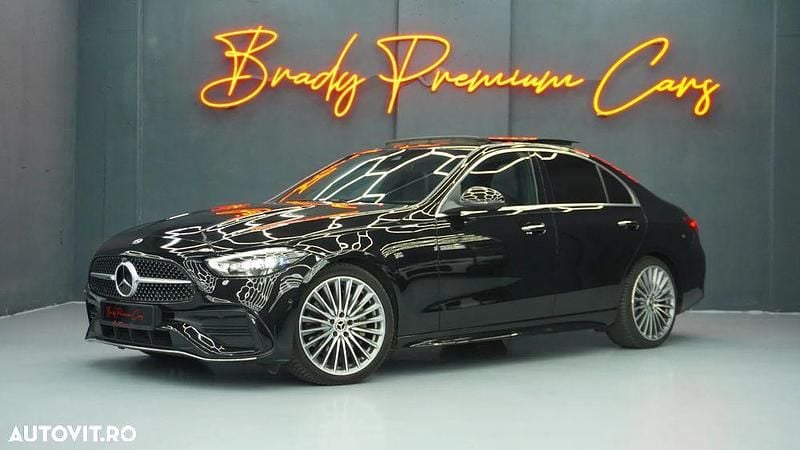 Culoarenegru Utilizat 2023 Mercedes C200 AMG line Berlinǎ | 41.900 EUR (Puțin scump) - Imagine 1/4
