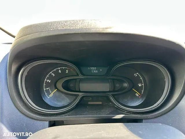 Culoarealbastru Utilizat 2017 Opel Vivaro Van | 12.500 EUR (Scump) - Imagine 1/4
