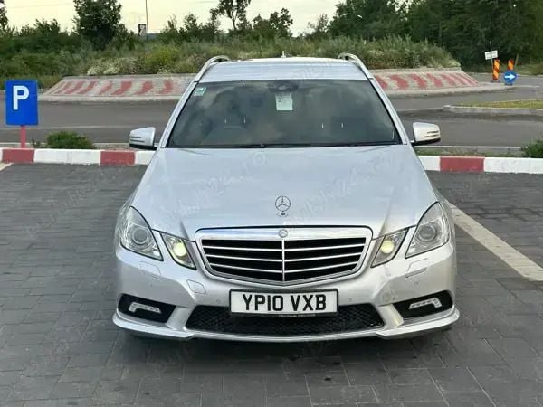 Utilizat 2012 Mercedes E350 Berlinǎ | 3.200 EUR - Imagine 1/4