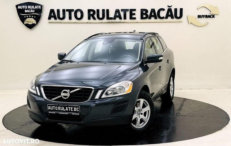 Culoarealbastru Utilizat 2011 Volvo XC60 SUV | 7.990 EUR (Preț bun) - Imagine 1/4