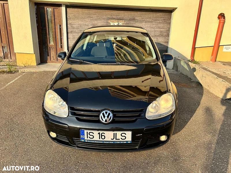 Culoarenegru Utilizat 2008 VW Golf VI Hatchback | 2.699 EUR (Preț bun) - Imagine 1/4